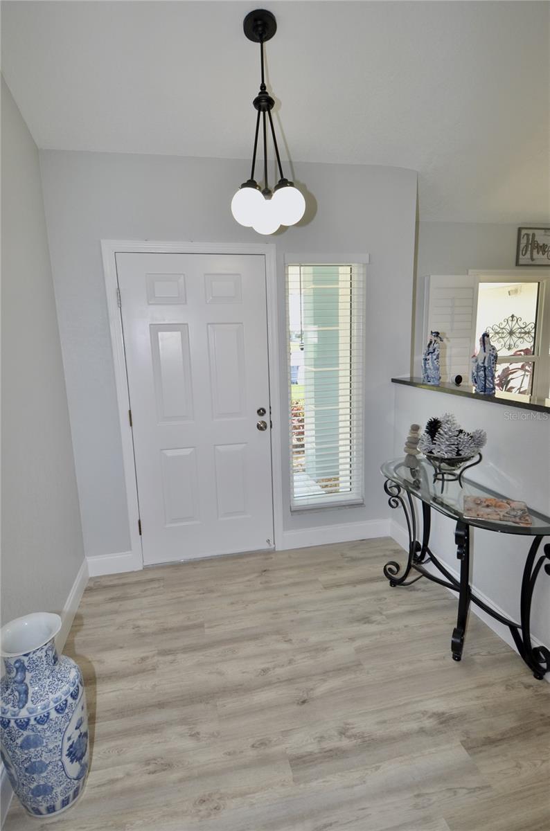 Image 15 of 77 For 611 Paget Drive