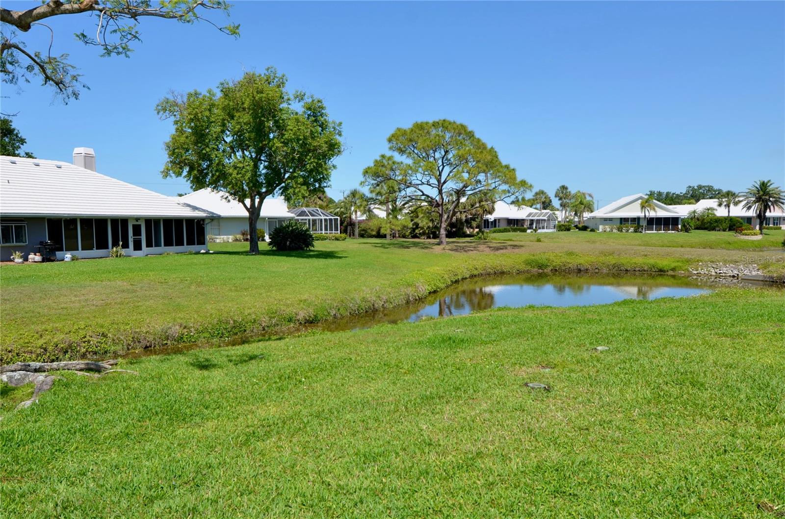 Image 42 of 77 For 611 Paget Drive