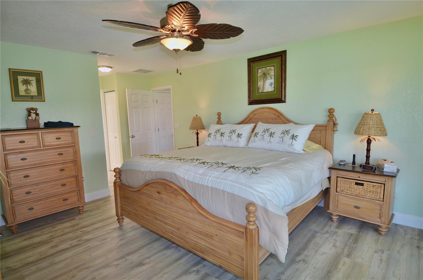 Image 6 of 77 For 611 Paget Drive