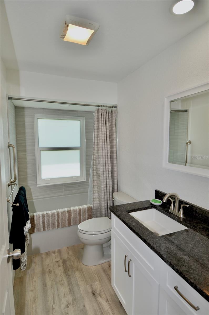 Image 9 of 77 For 611 Paget Drive