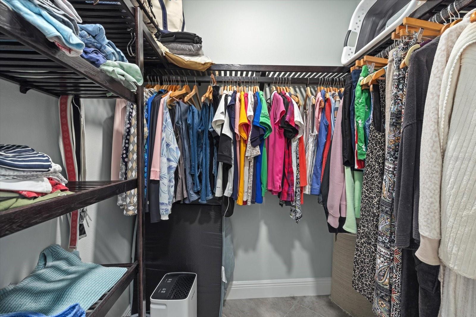 Image 21 of 47 For 830 The Esplanade N 204