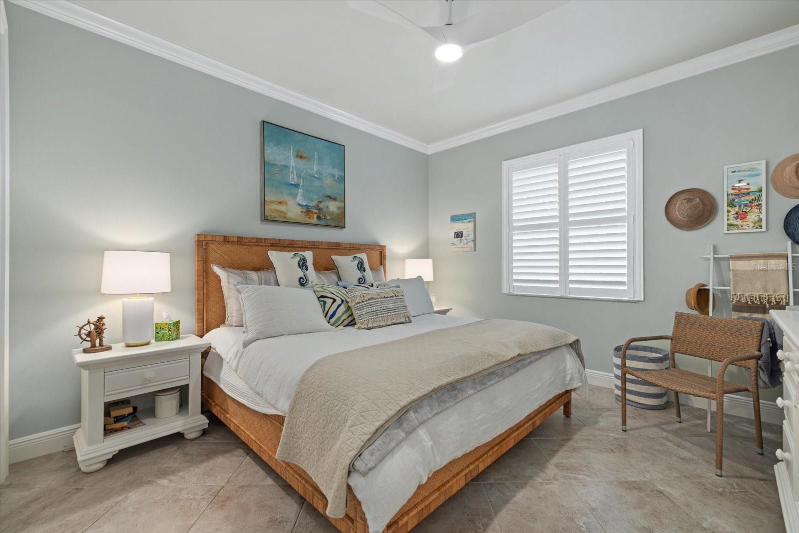 Image 22 of 47 For 830 The Esplanade N 204