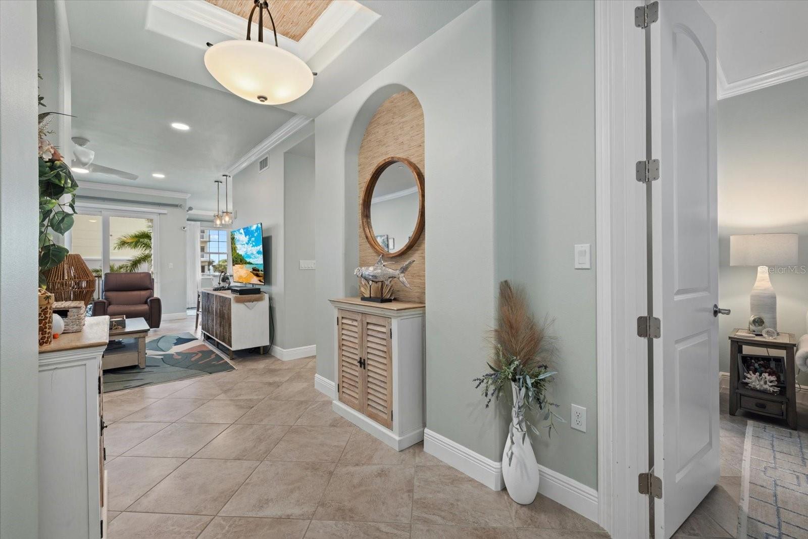 Image 3 of 47 For 830 The Esplanade N 204