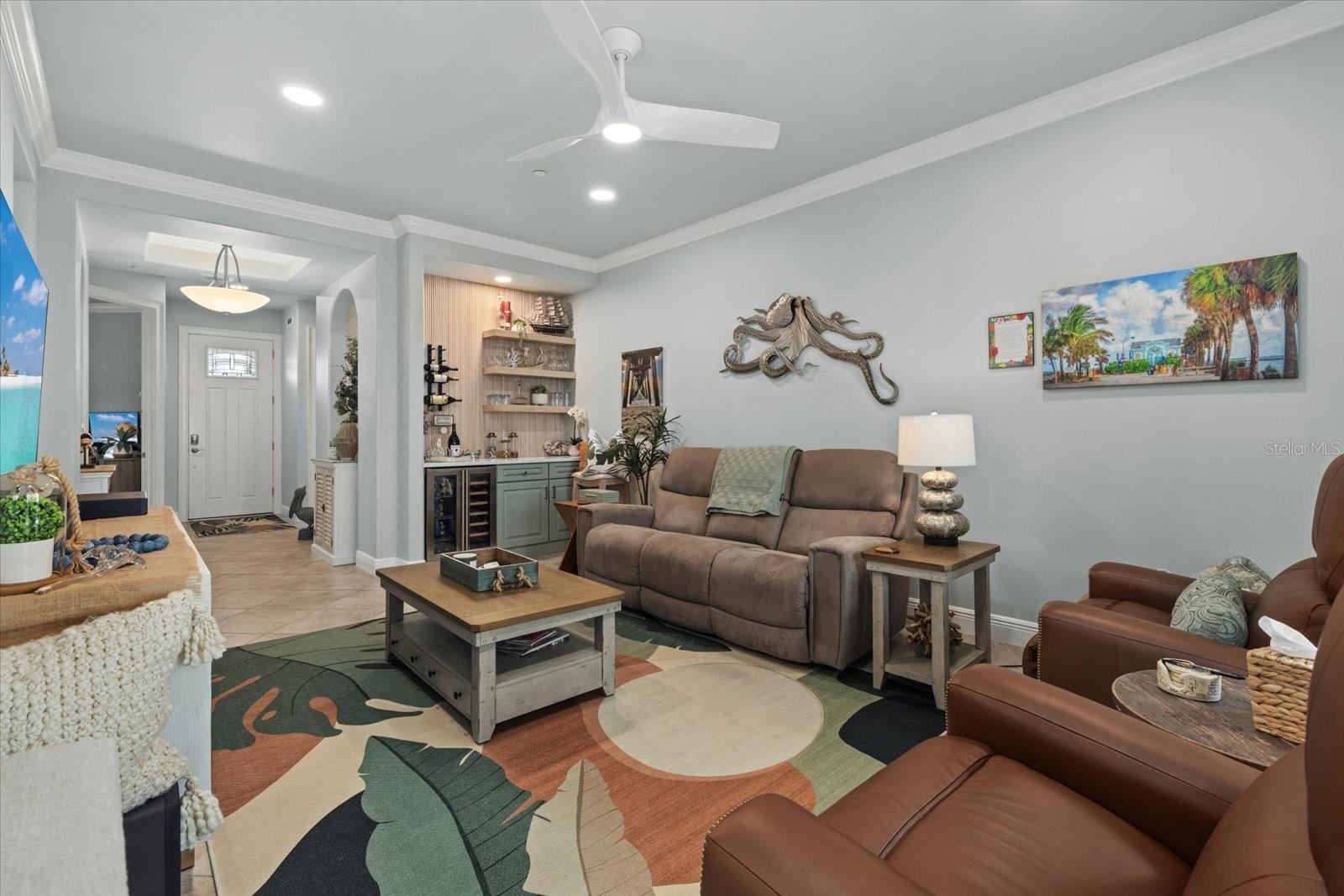 Image 8 of 47 For 830 The Esplanade N 204