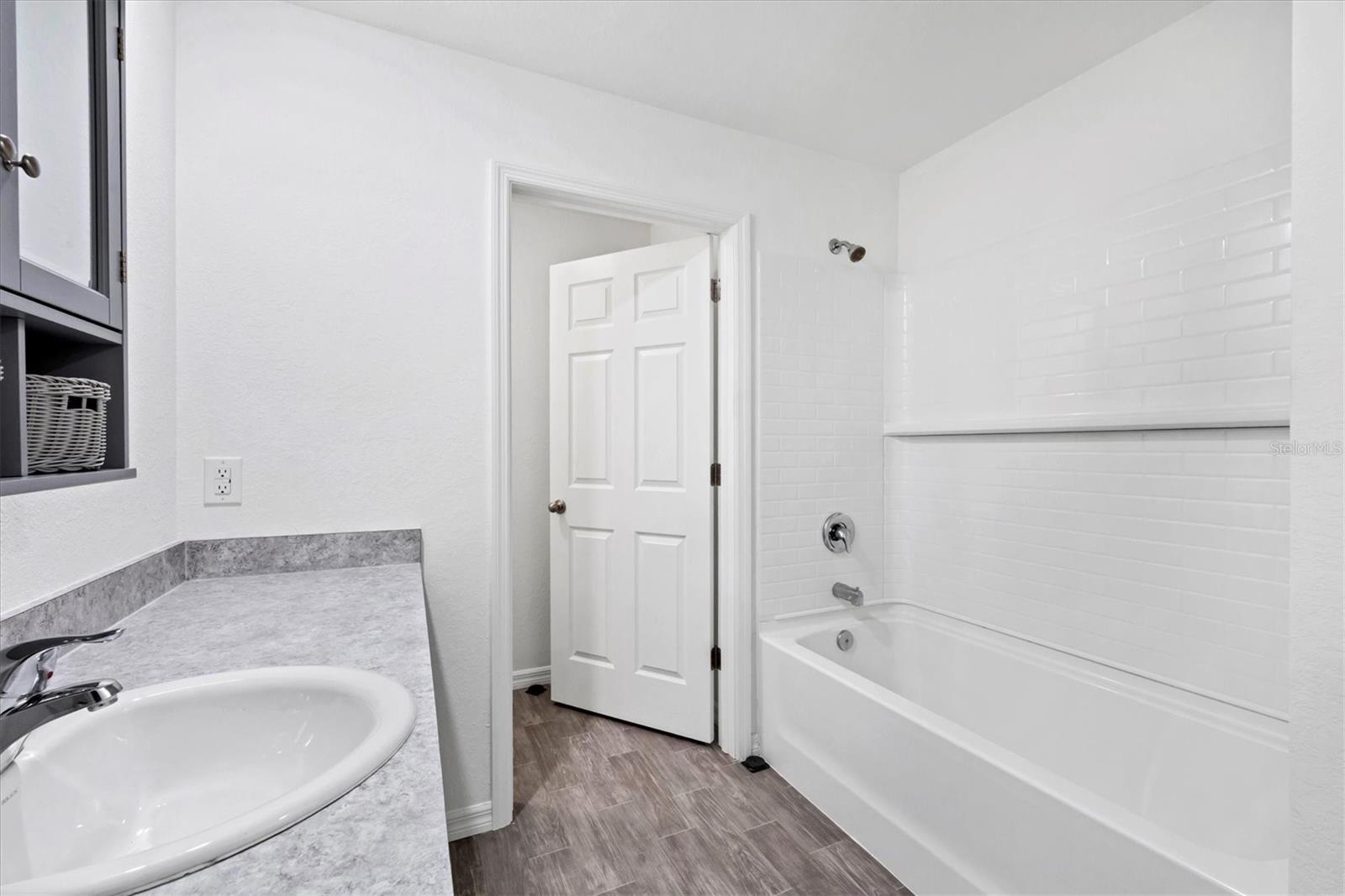 Image 21 of 43 For 8444 Octavius Avenue