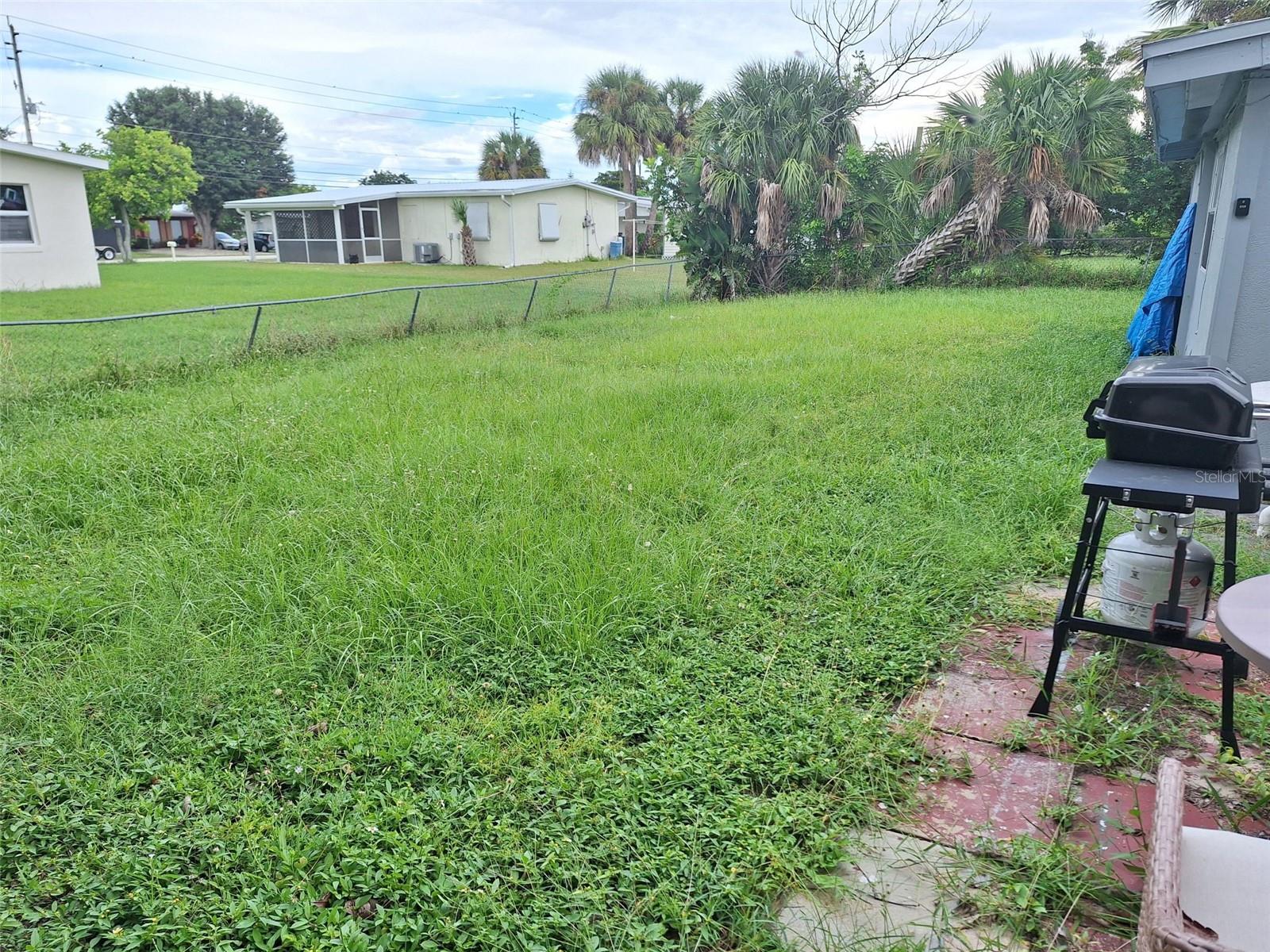 Image 11 of 19 For 21528 Kenyon Avenue