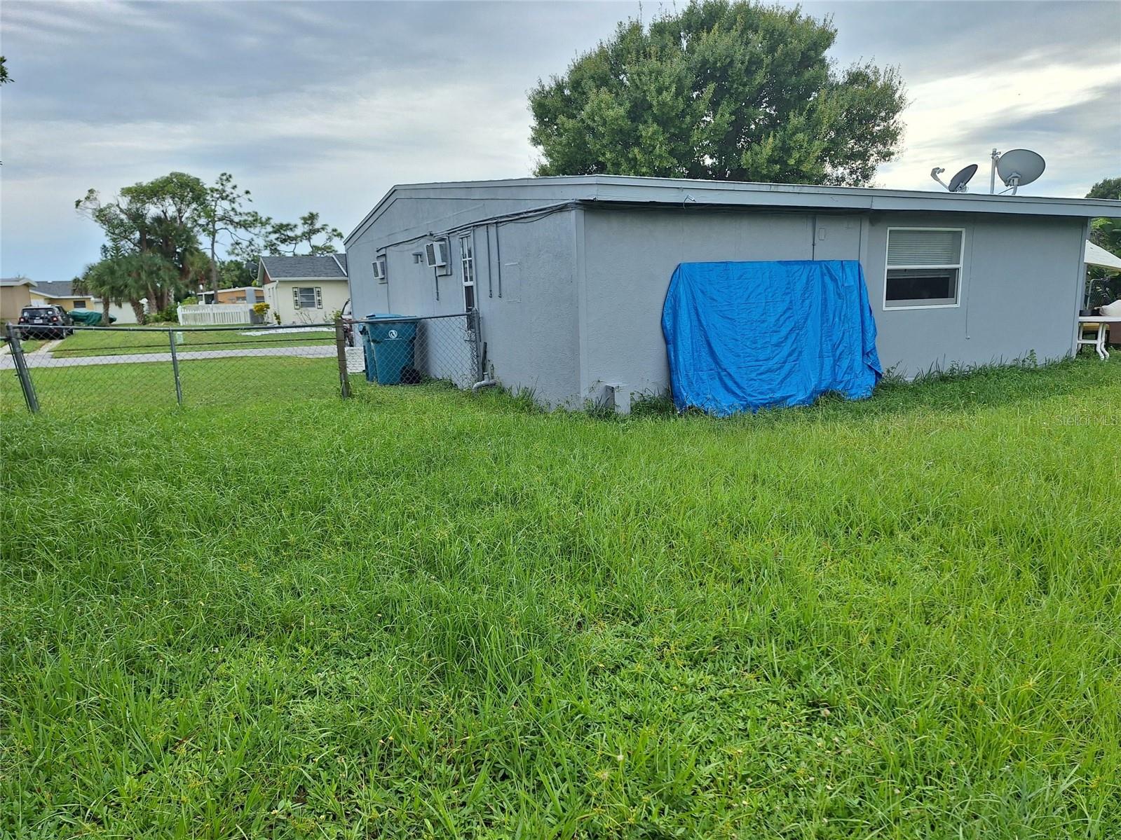 Image 13 of 19 For 21528 Kenyon Avenue