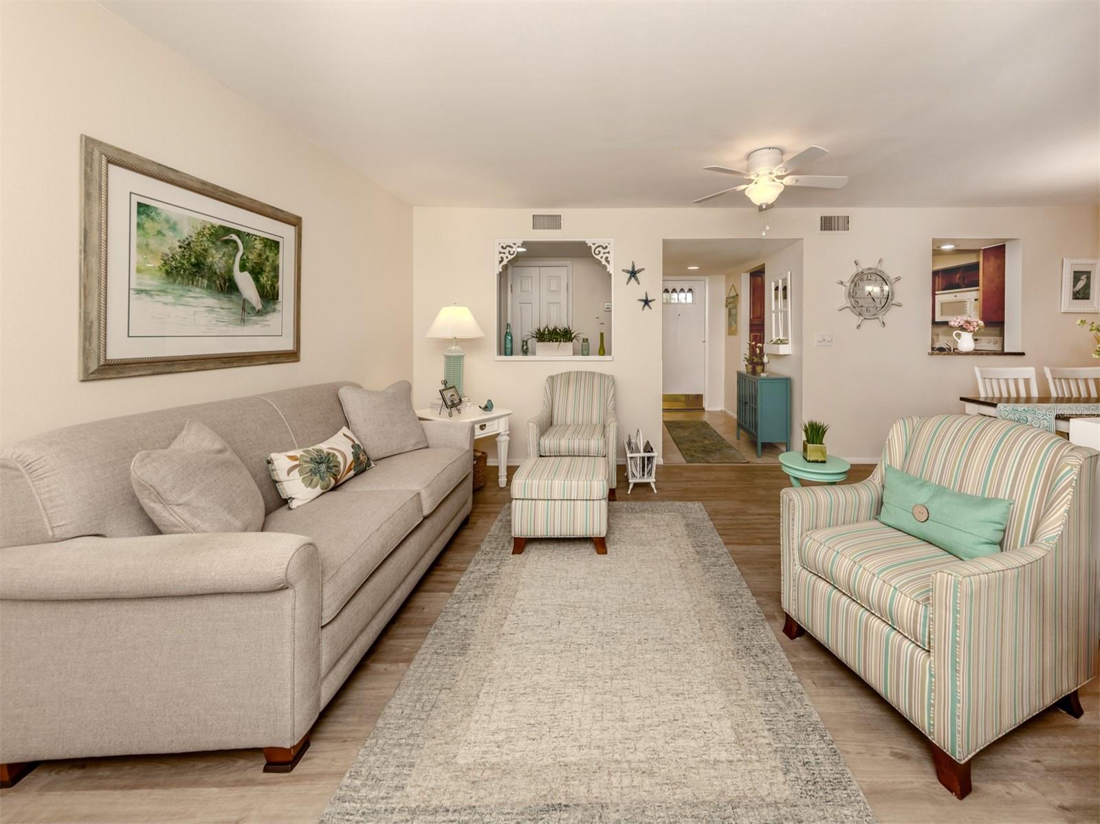 Image 4 of 48 For 806 Capri Isles Boulevard 109