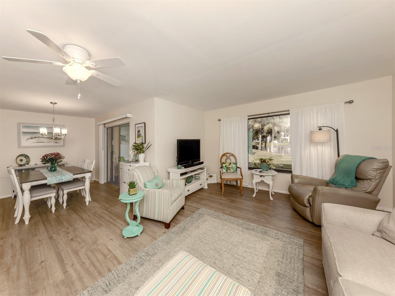 Image 7 of 48 For 806 Capri Isles Boulevard 109