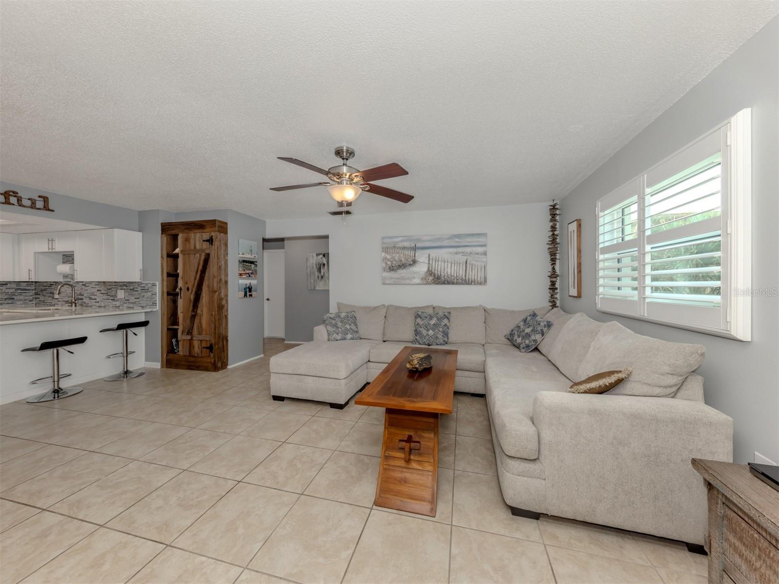 Image 10 of 29 For 537 Manatee Court 203