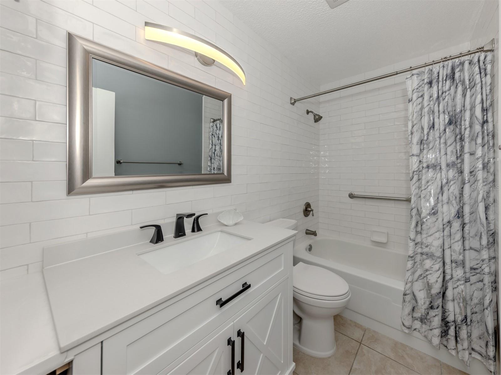 Image 16 of 29 For 537 Manatee Court 203