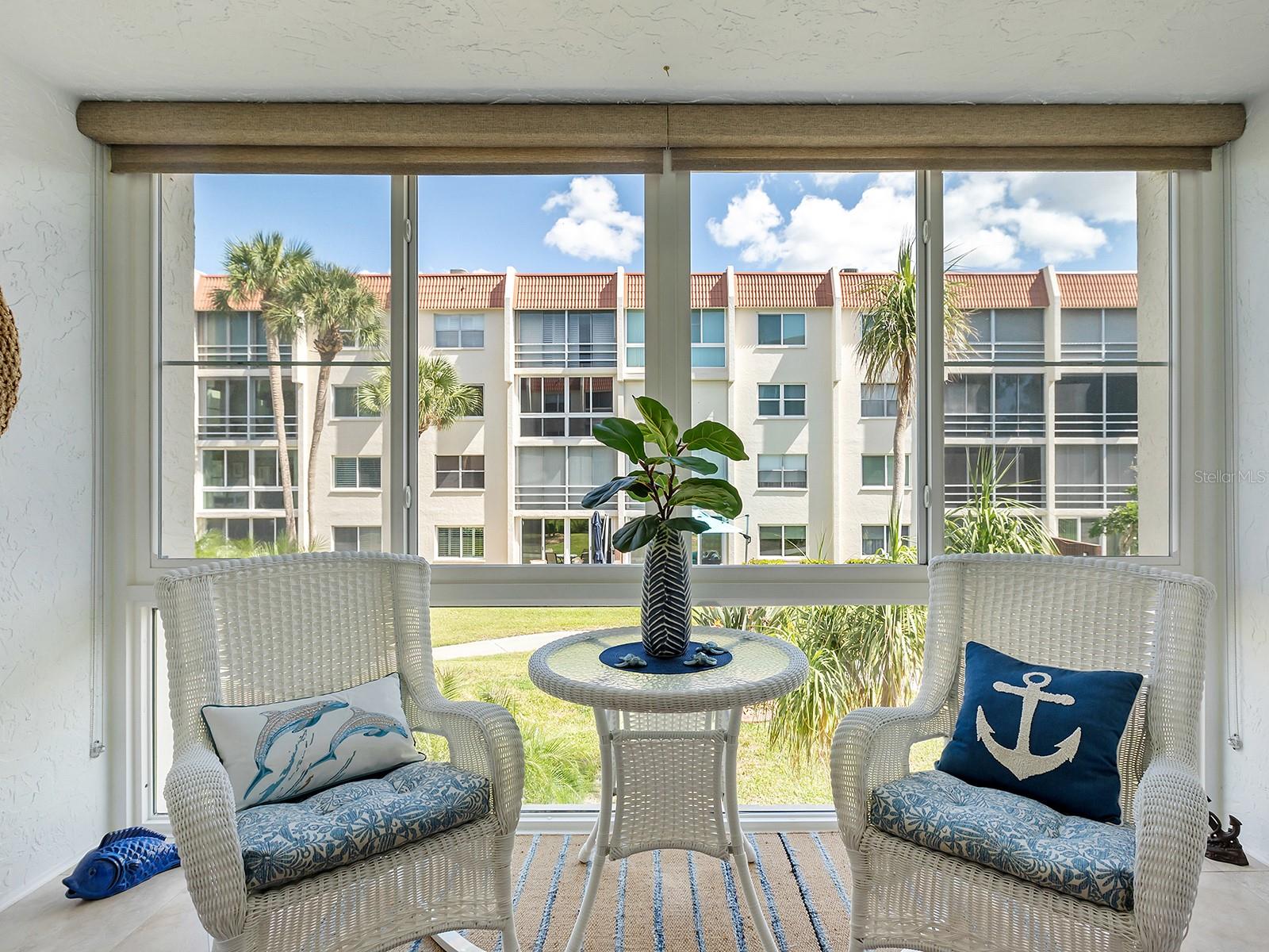 Image 16 of 60 For 230 Santa Maria Street 234