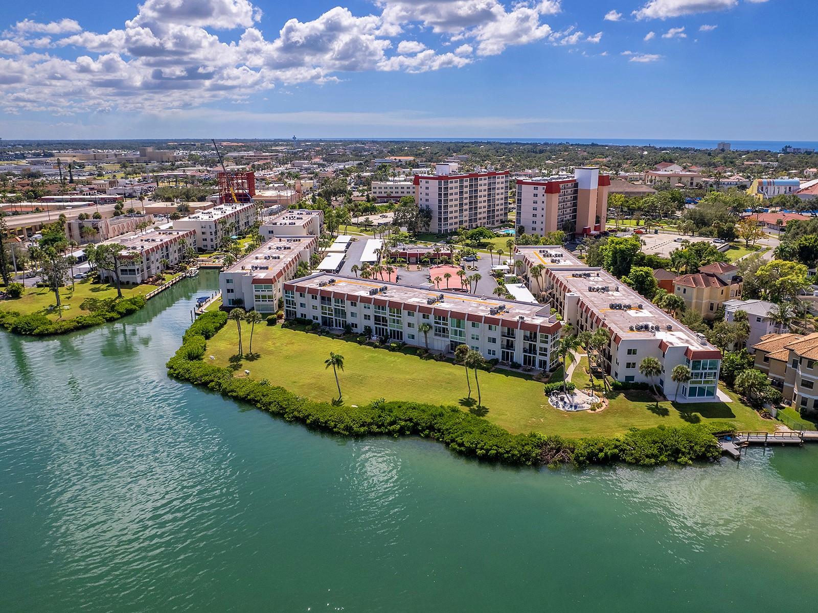 Image 41 of 60 For 230 Santa Maria Street 234