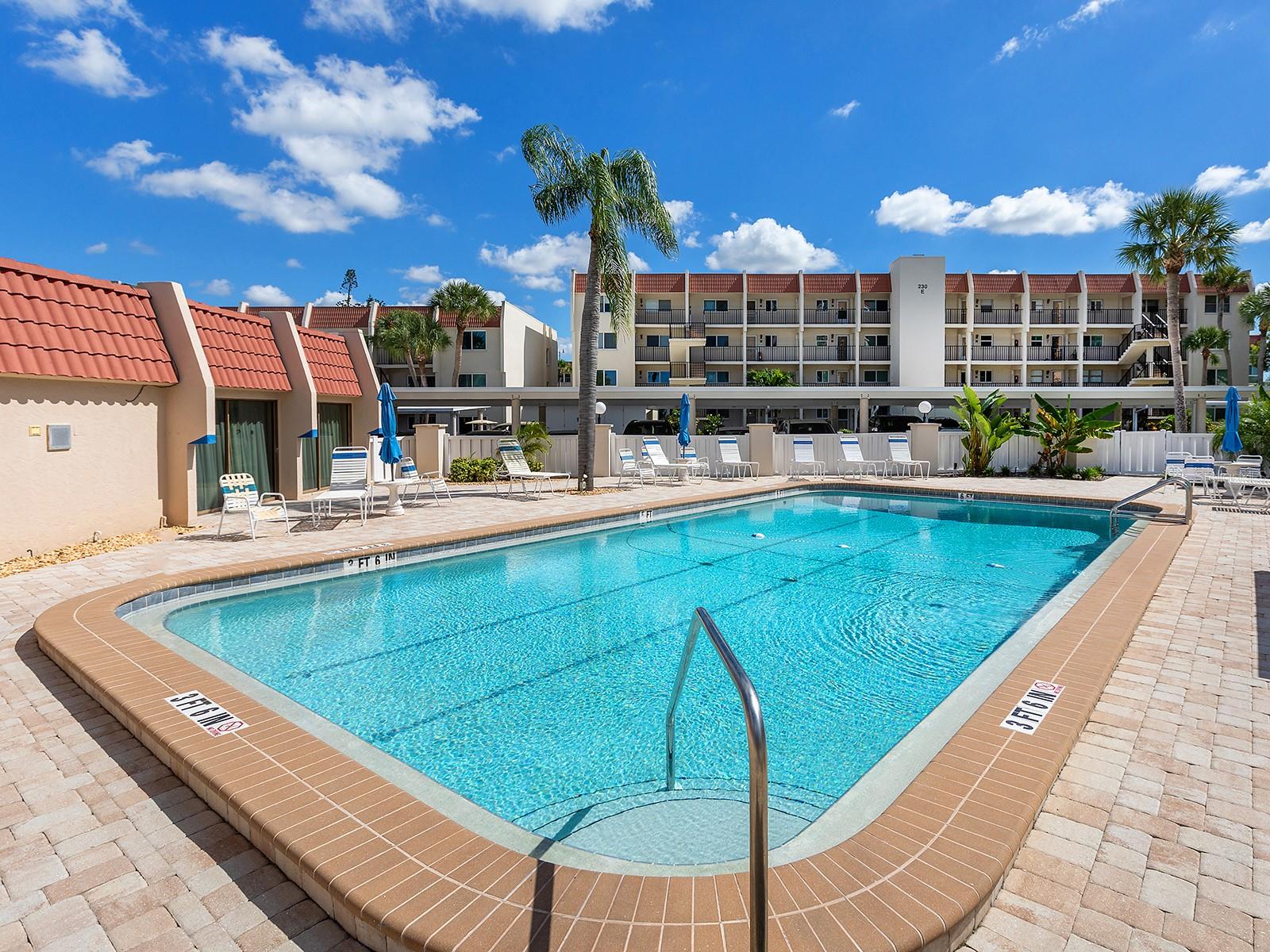 Image 45 of 60 For 230 Santa Maria Street 234