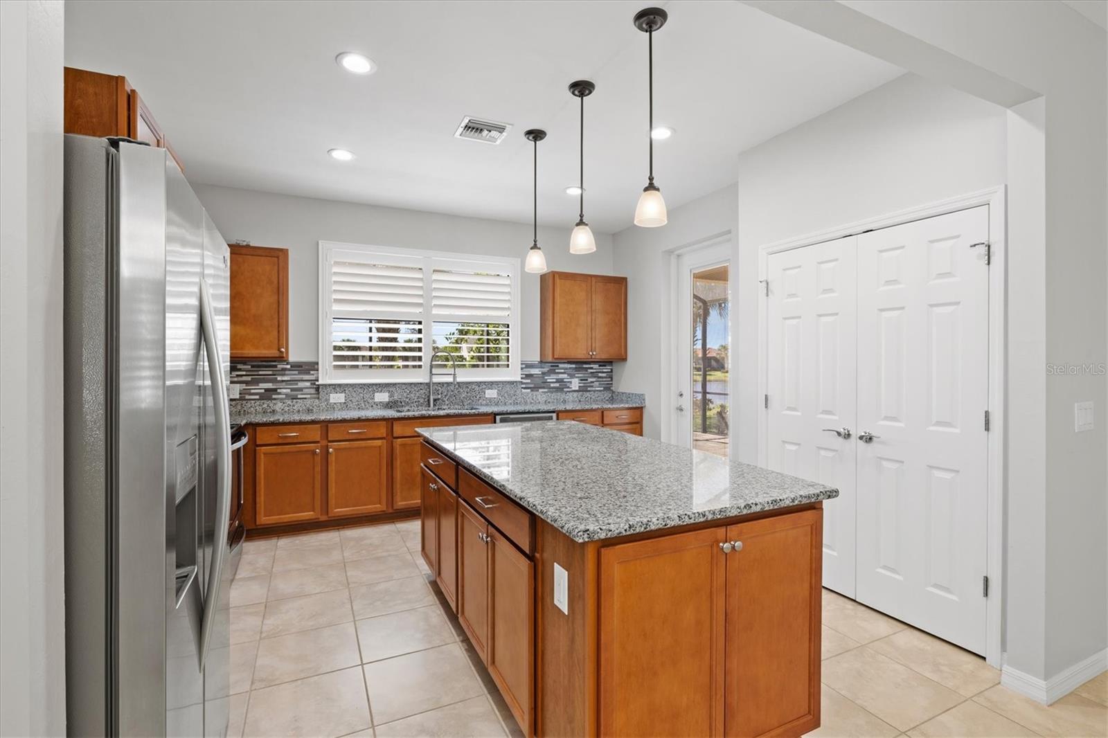 Image 15 of 86 For 13815 Botteri Street