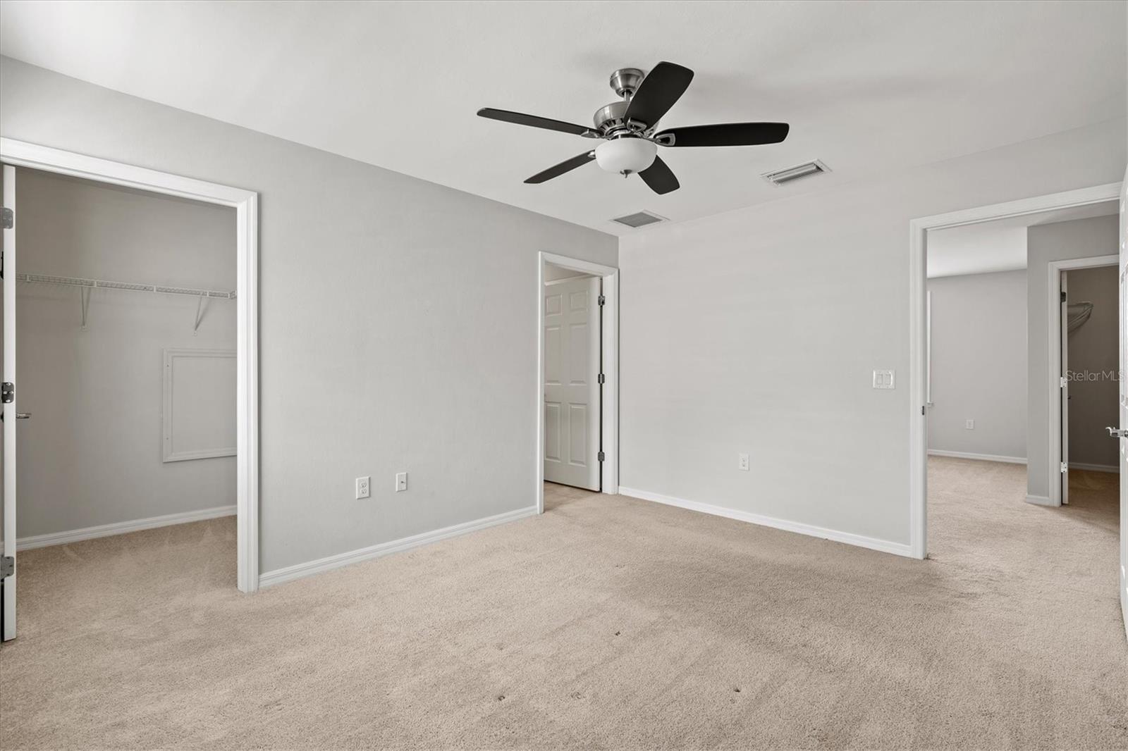 Image 33 of 86 For 13815 Botteri Street