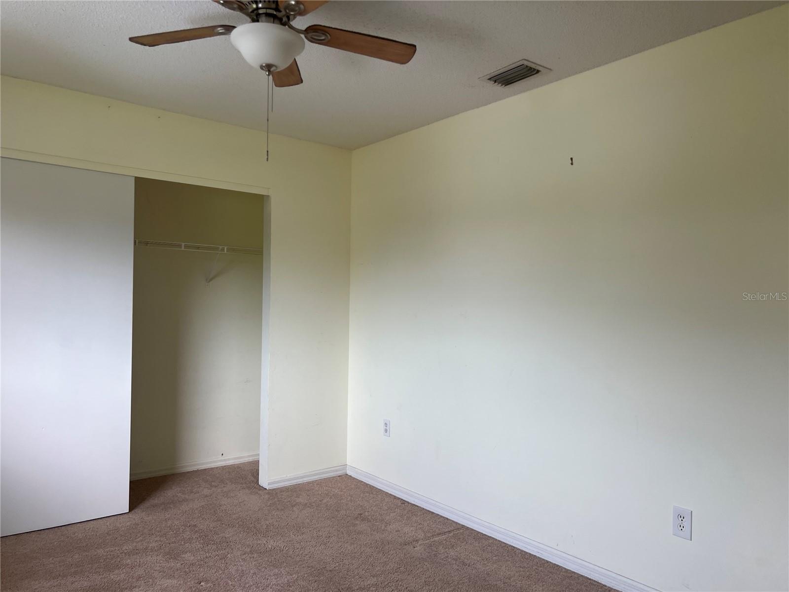 Listing photo id 14 for 3774 Lorton Avenue