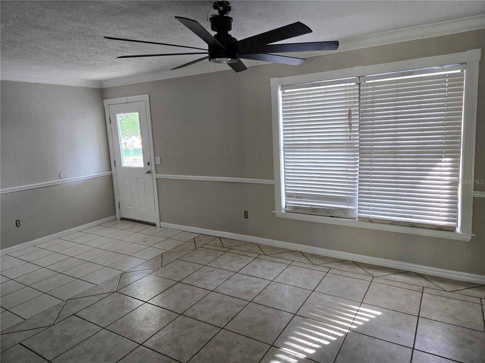 Image 4 of 5 For 5520 43rd Street E