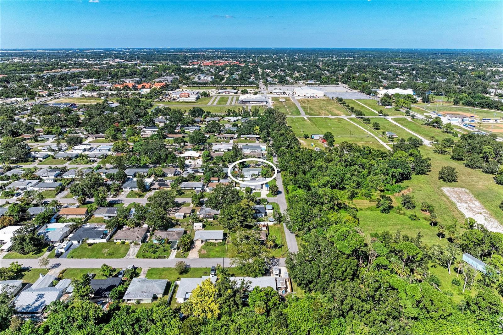 Image 36 of 91 For 2998 Michigan Street