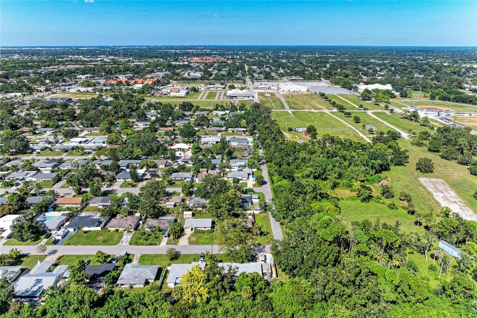 Image 37 of 91 For 2998 Michigan Street