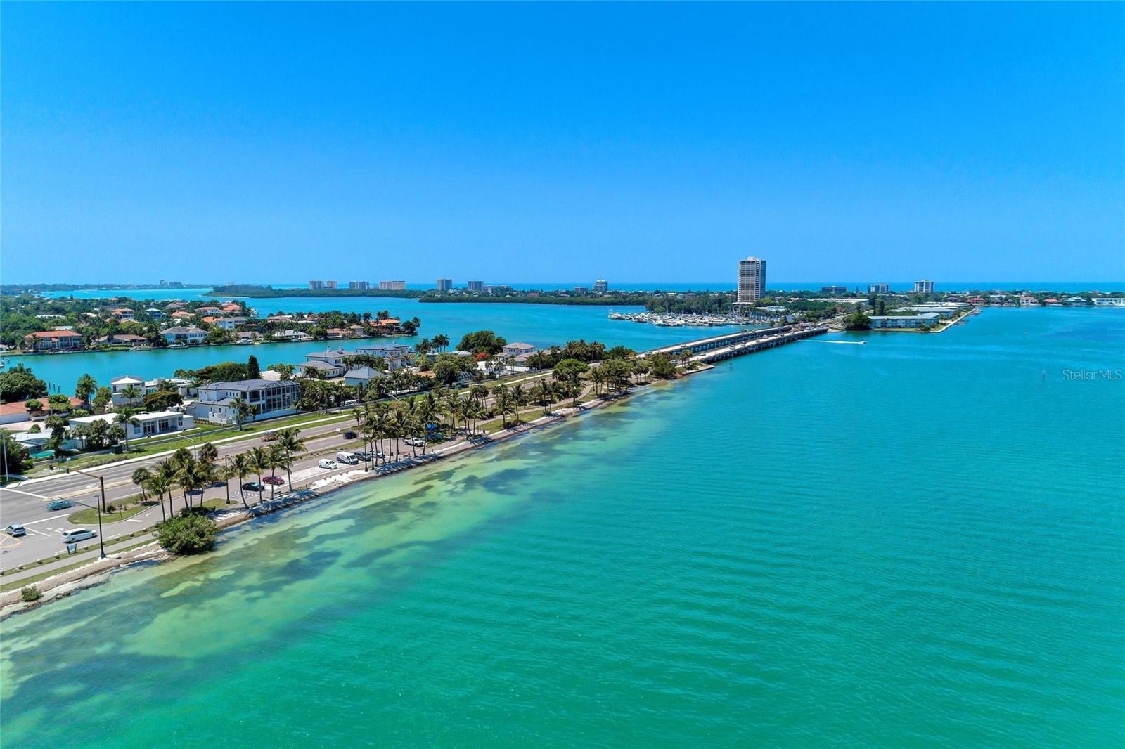 Image 45 of 91 For 2998 Michigan Street