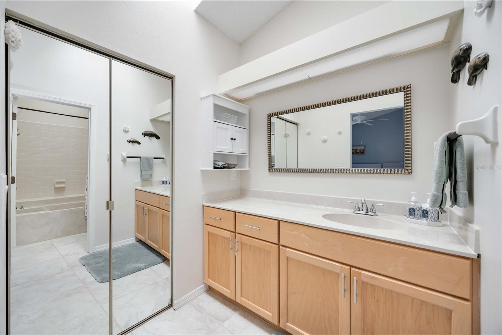 Image 29 of 50 For 269 Southampton Drive 303