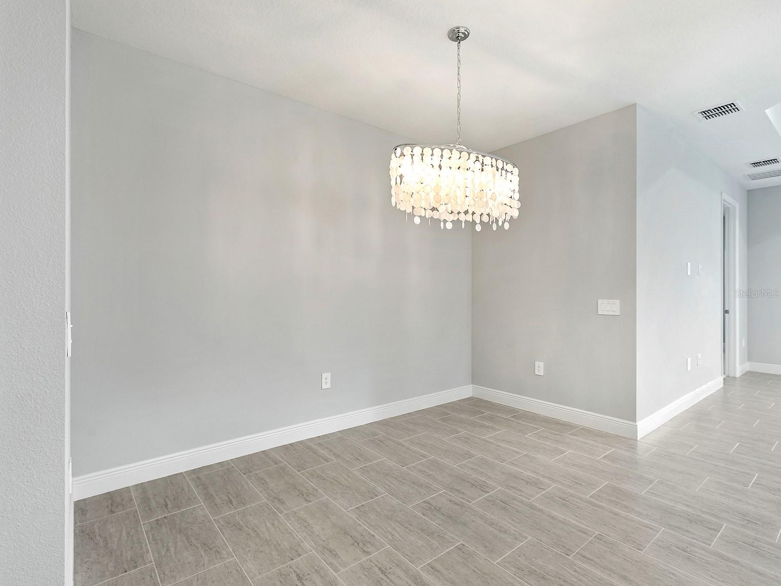 Image 17 of 50 For 12740 Brookgreen Street