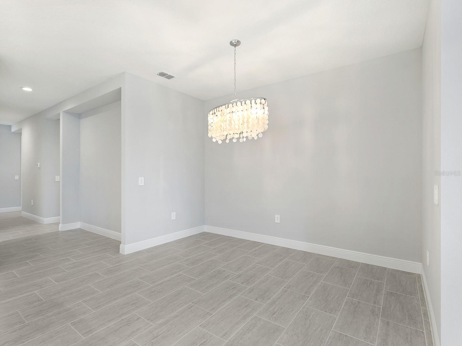 Image 18 of 50 For 12740 Brookgreen Street