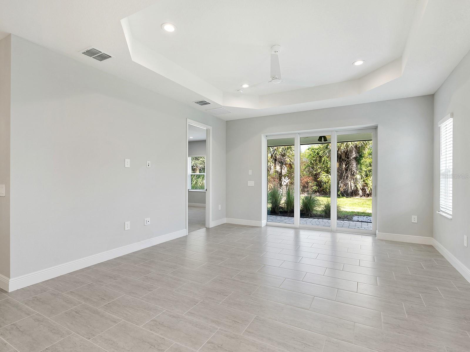 Image 20 of 50 For 12740 Brookgreen Street