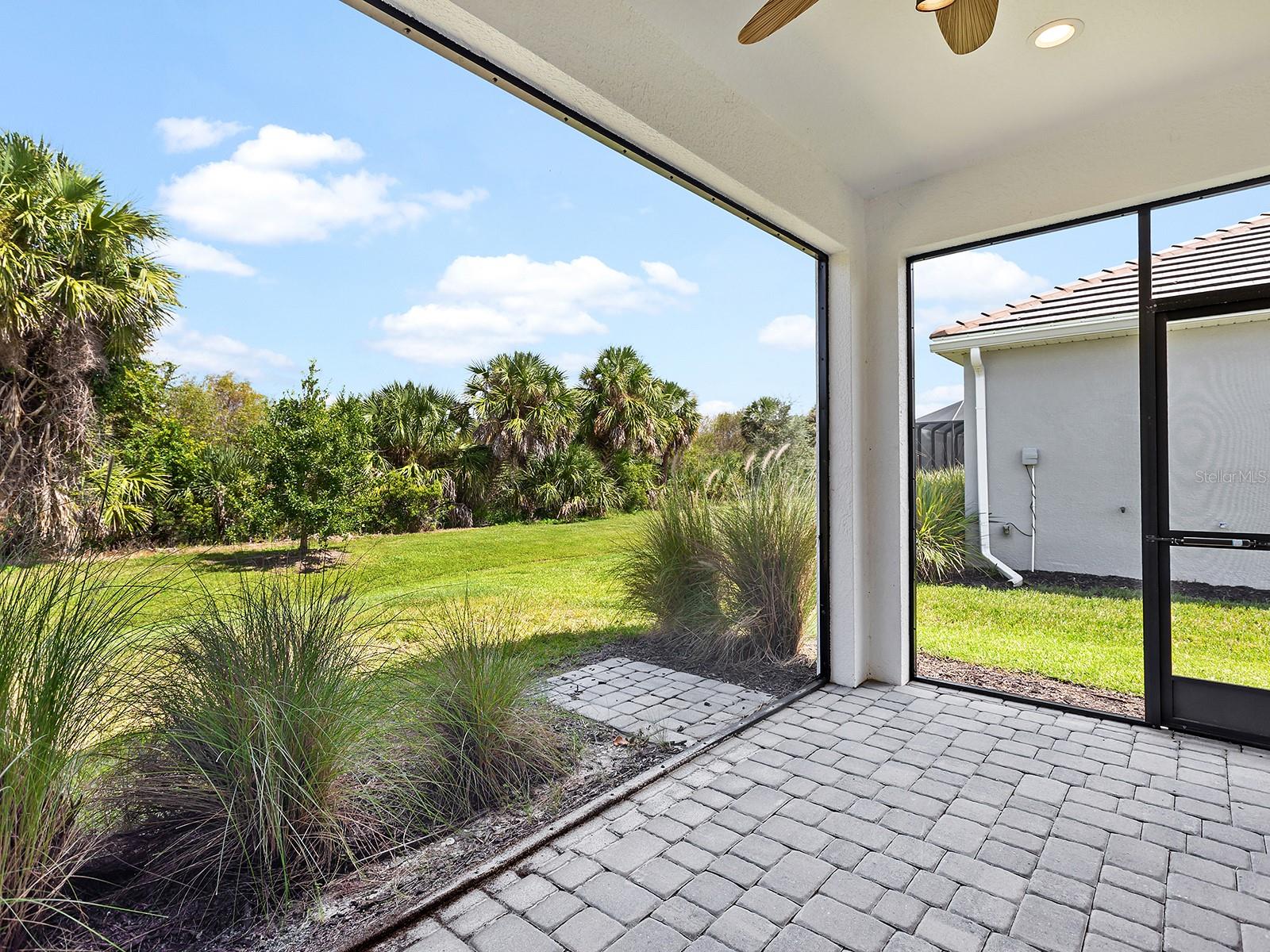 Image 4 of 50 For 12740 Brookgreen Street