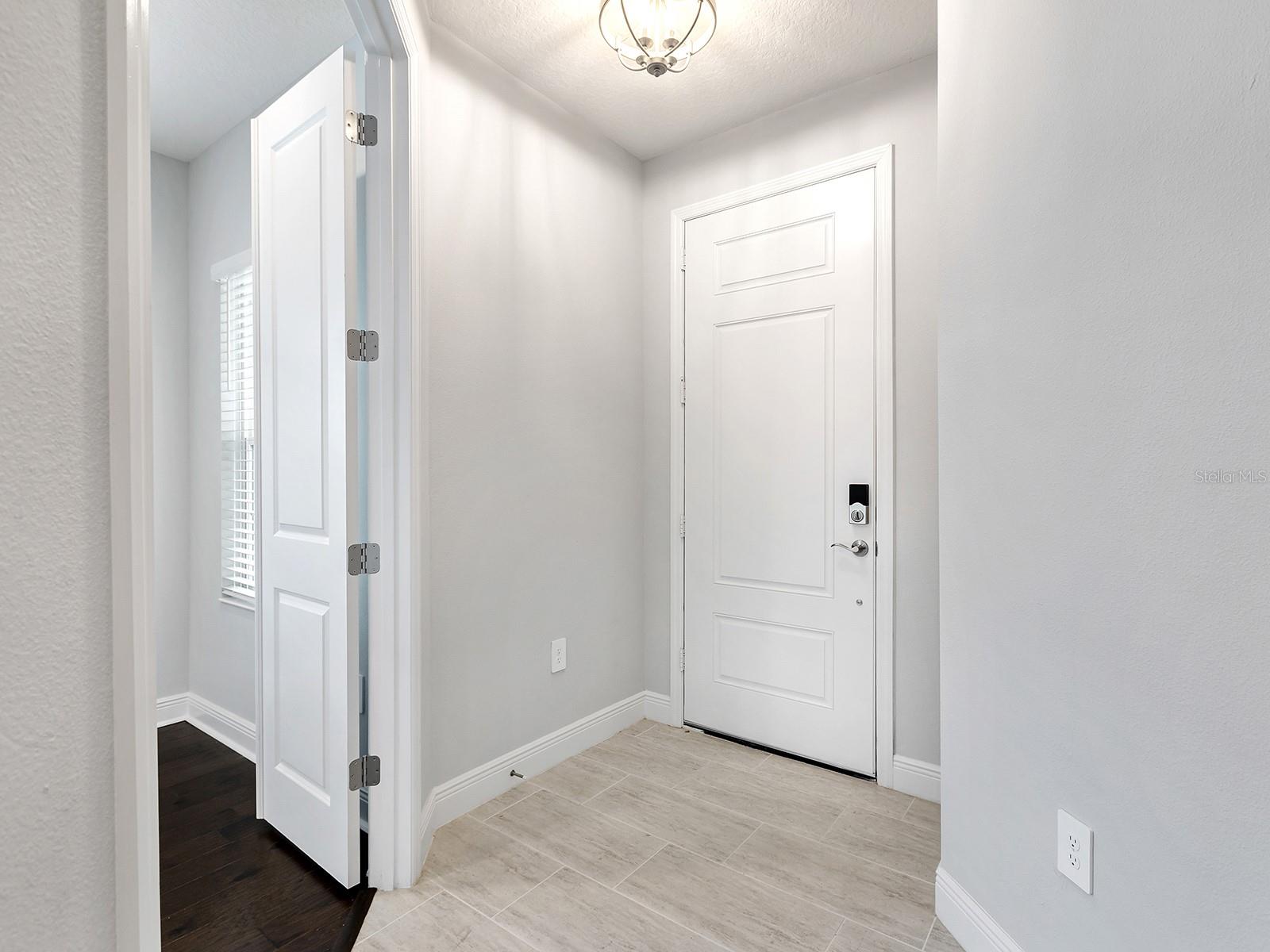 Image 8 of 50 For 12740 Brookgreen Street