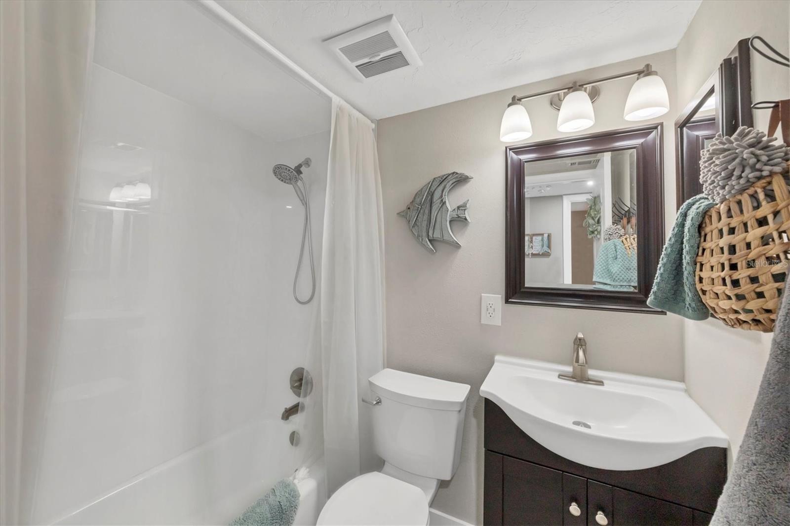 Image 16 of 39 For 116 Vista Hermosa Circle 108c
