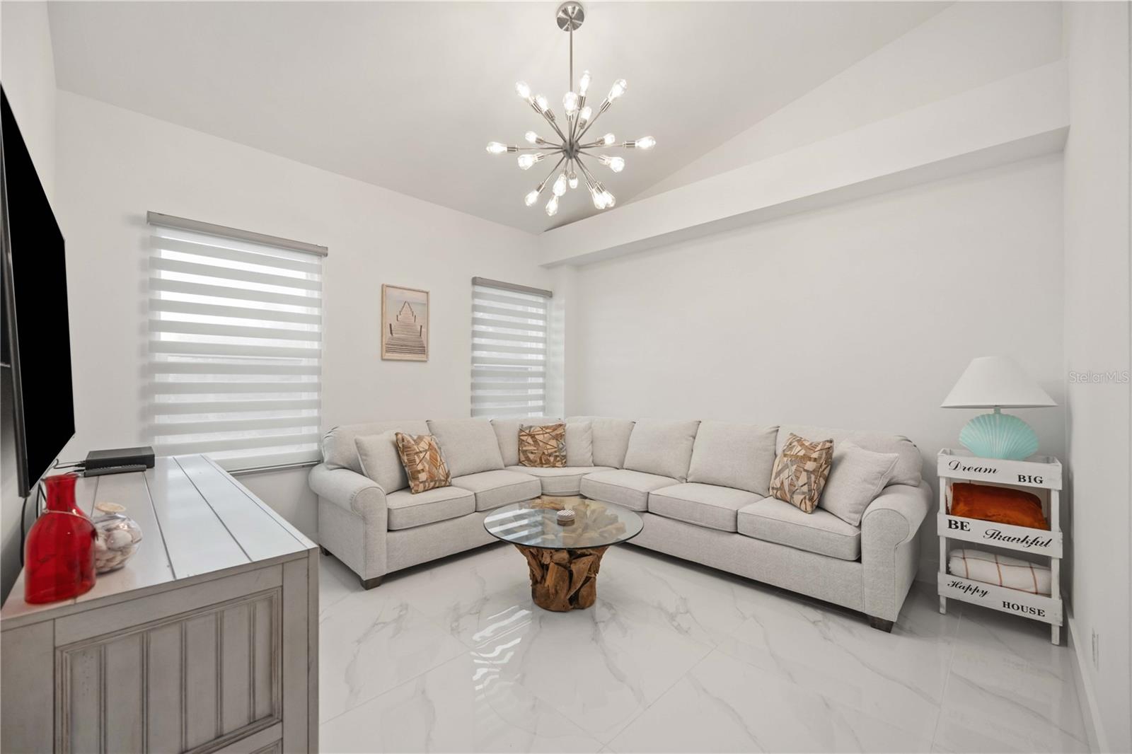 Image 18 of 51 For 200 Gardens Edge Drive 223