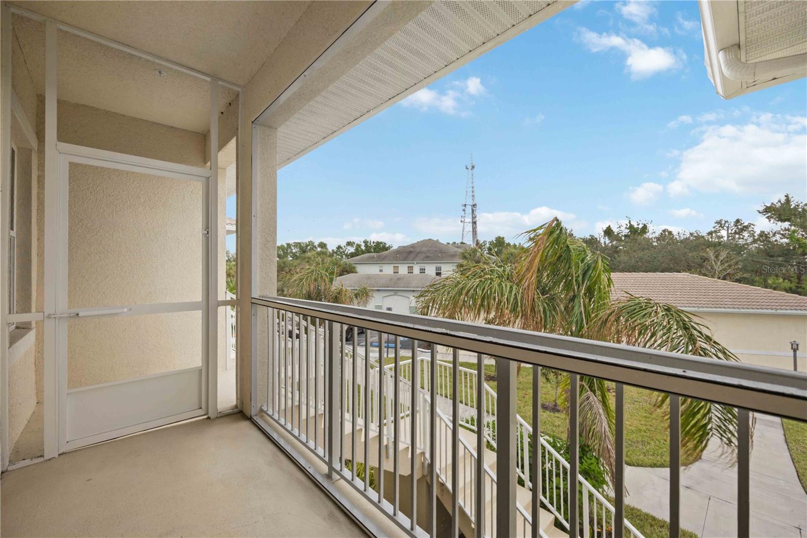 Image 34 of 51 For 200 Gardens Edge Drive 223