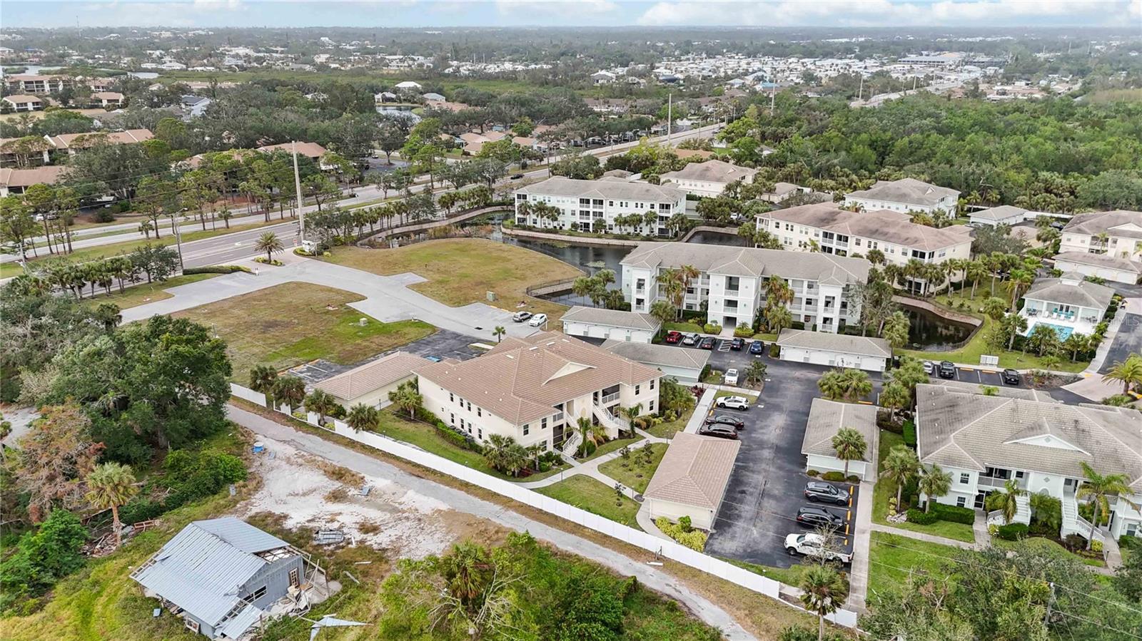 Image 46 of 51 For 200 Gardens Edge Drive 223