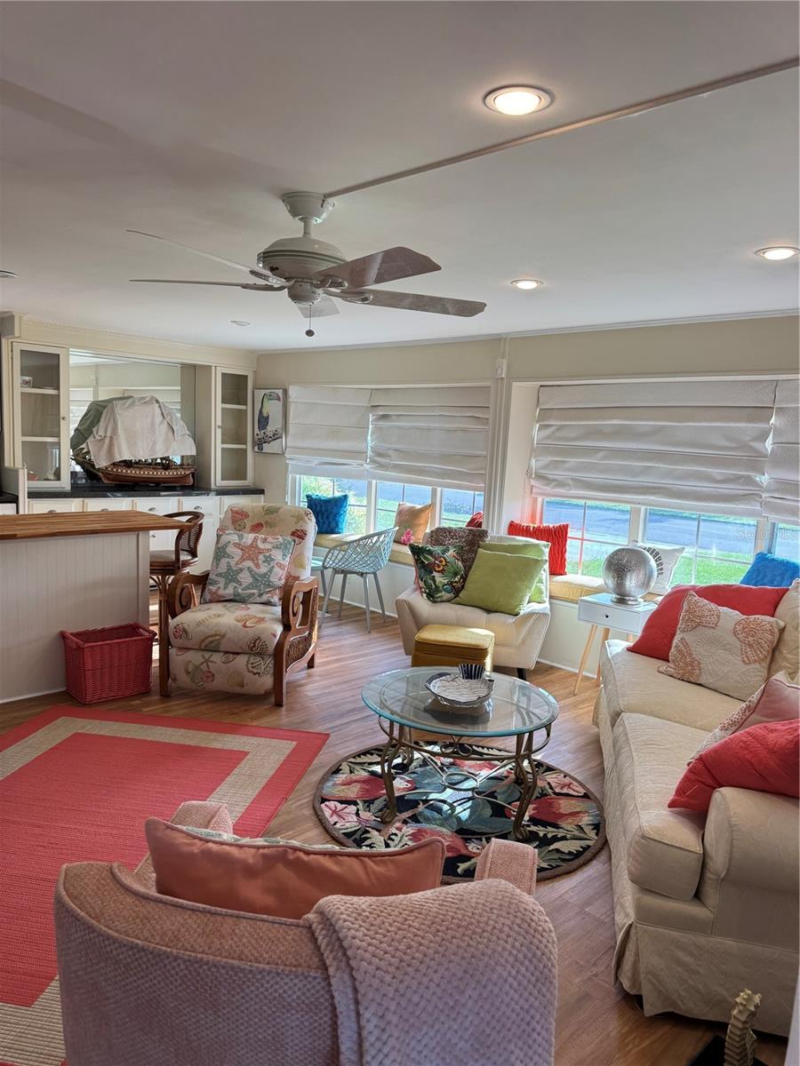 Image 21 of 60 For 3364 Goldfinch Lane