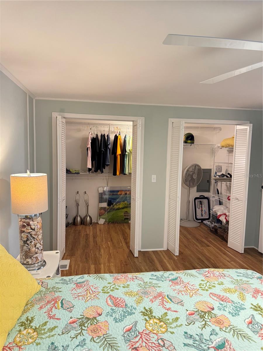 Image 41 of 60 For 3364 Goldfinch Lane