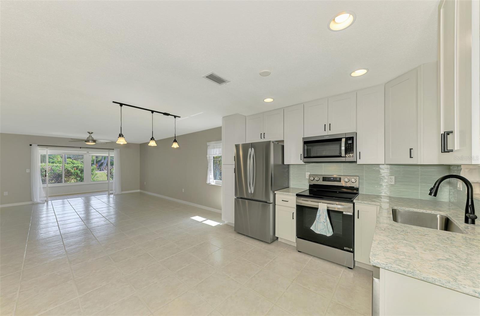 Image 15 of 68 For 501 Sloop Way