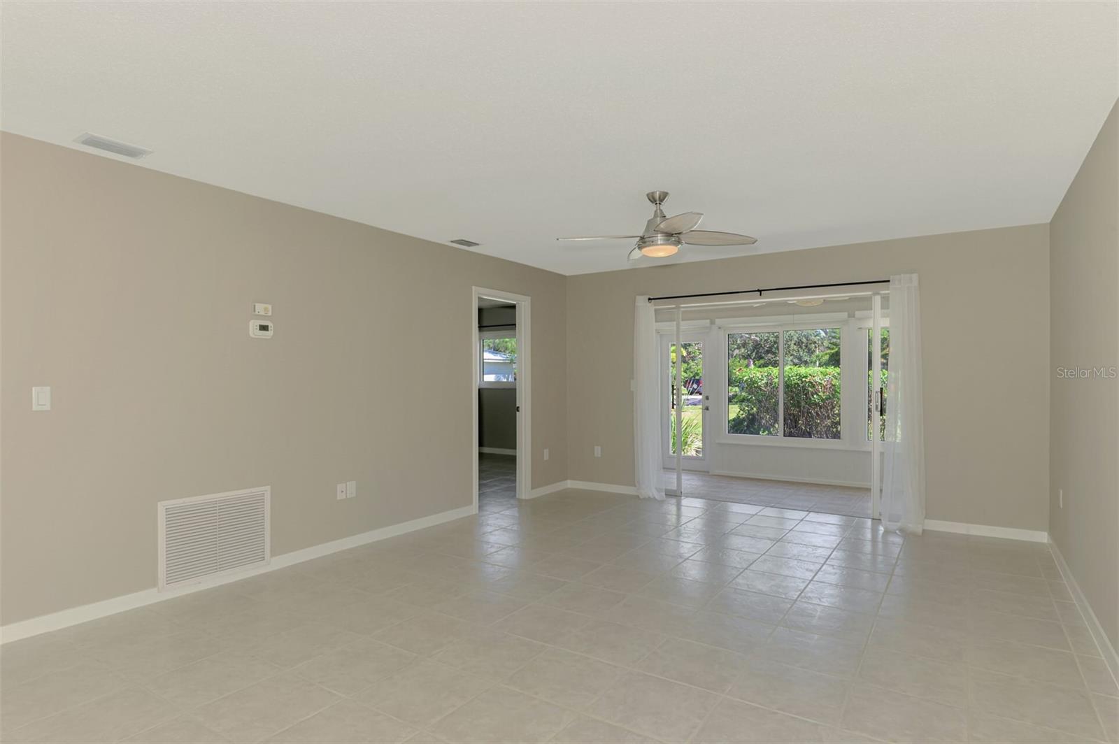 Image 18 of 68 For 501 Sloop Way