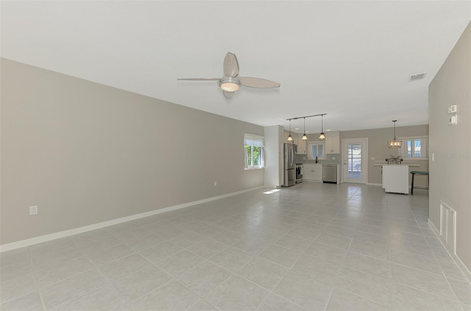 Image 20 of 68 For 501 Sloop Way