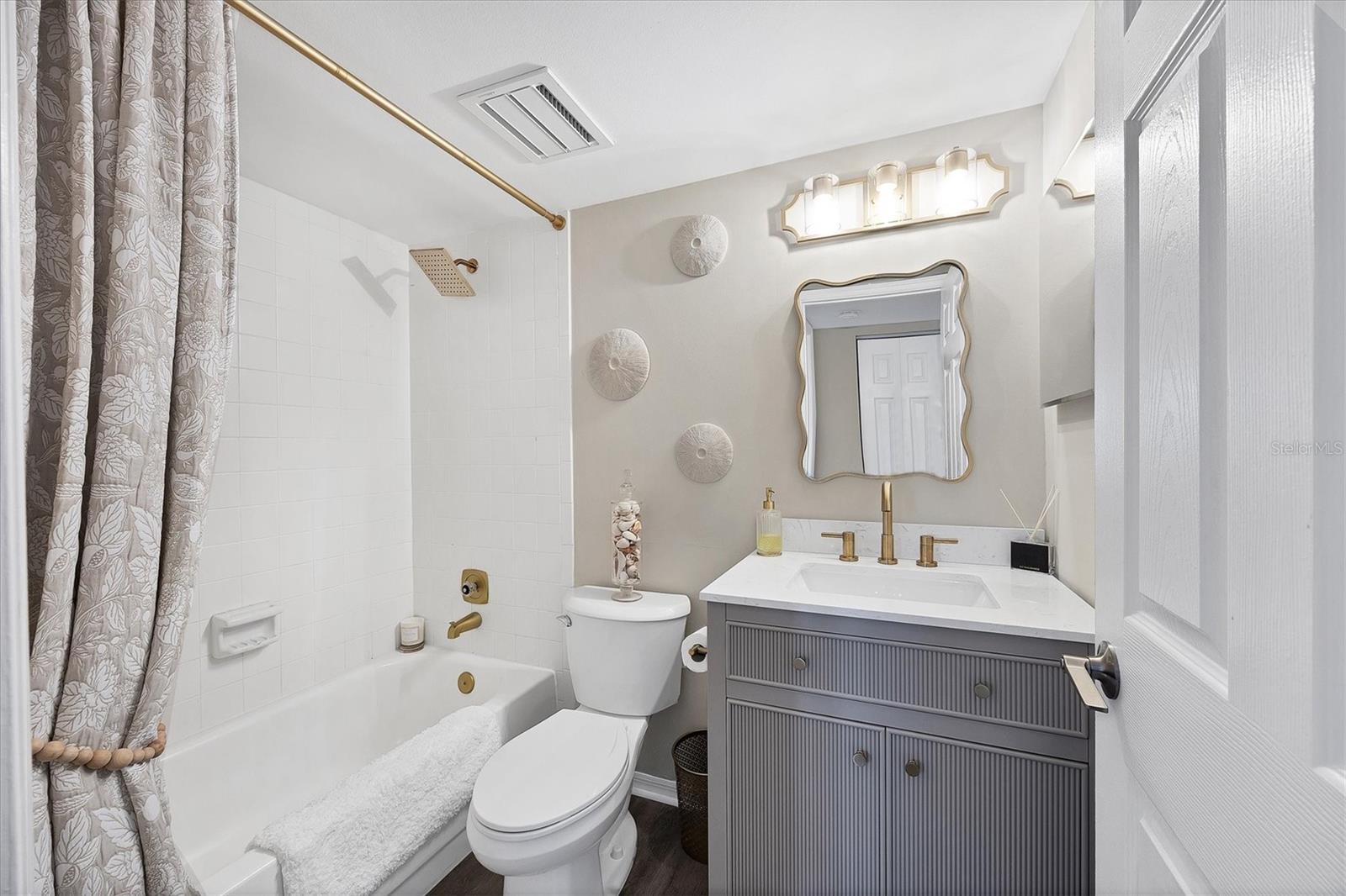 Image 30 of 61 For 408 Cerromar Circle S 331
