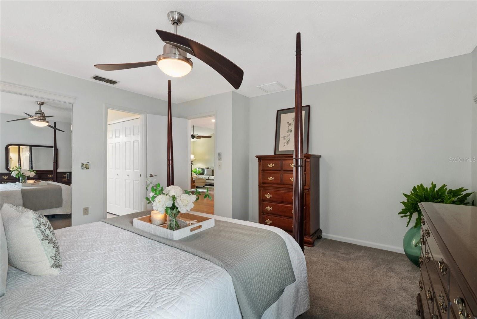 Image 20 of 43 For 52 Inlets Boulevard 52