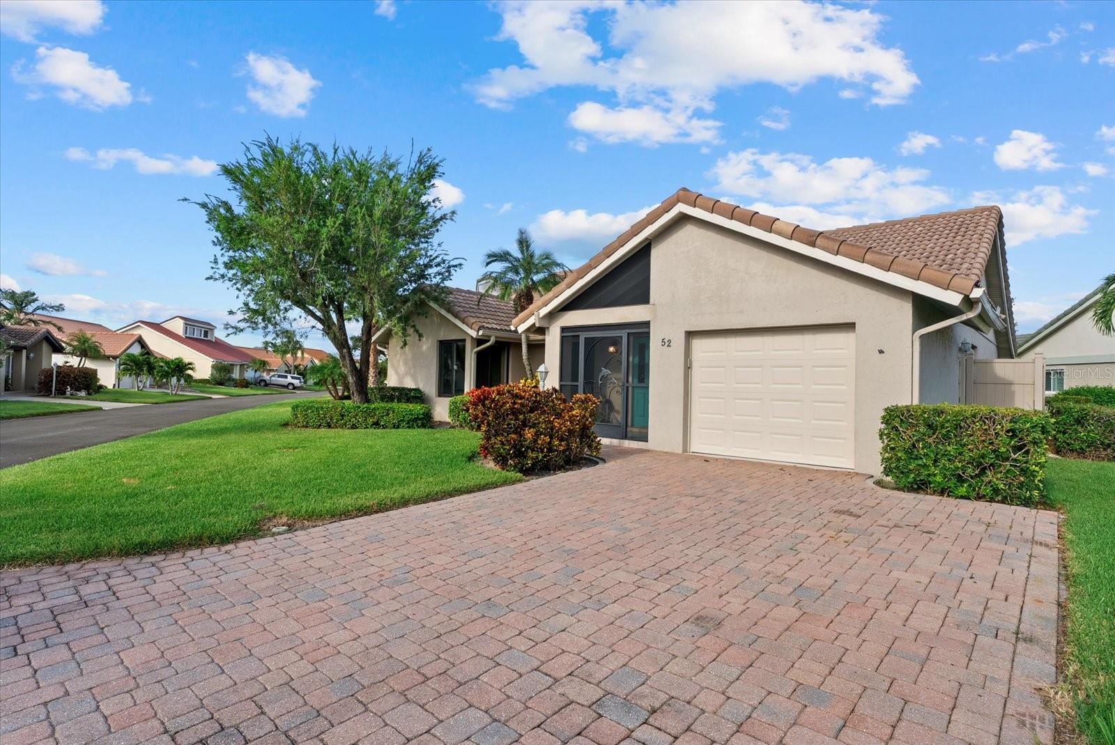 Image 30 of 43 For 52 Inlets Boulevard 52