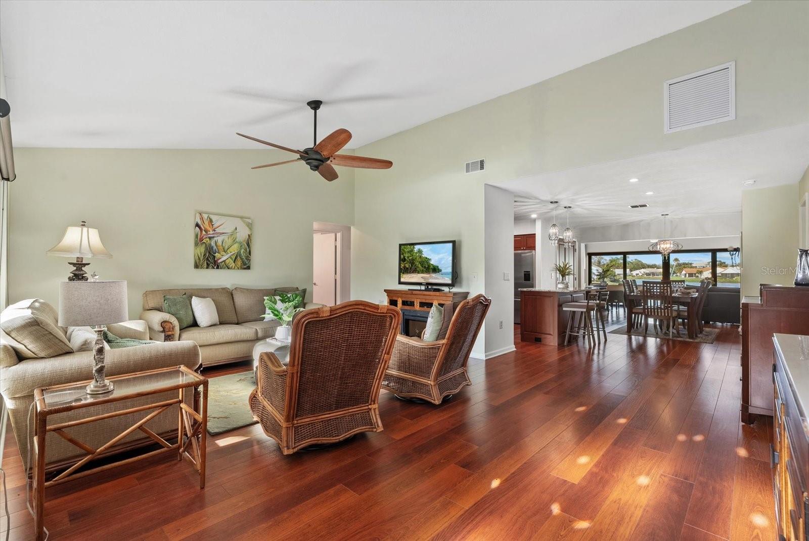 Image 5 of 43 For 52 Inlets Boulevard 52