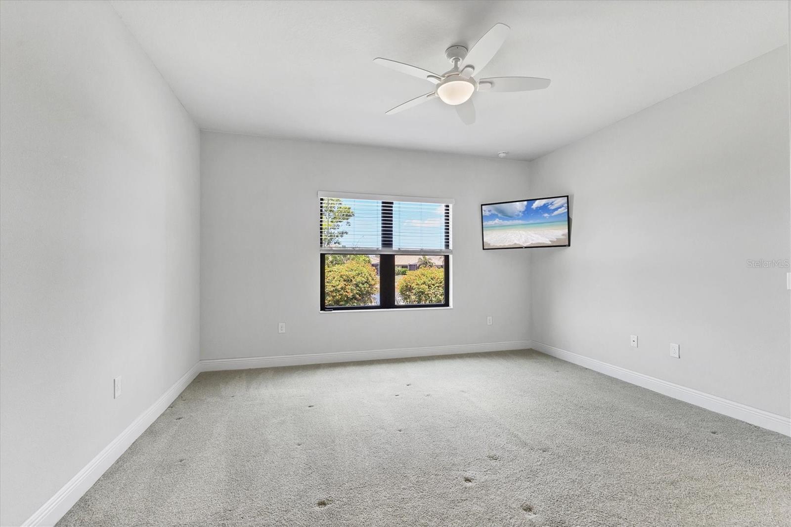 Image 18 of 55 For 21649 Avon Park Court