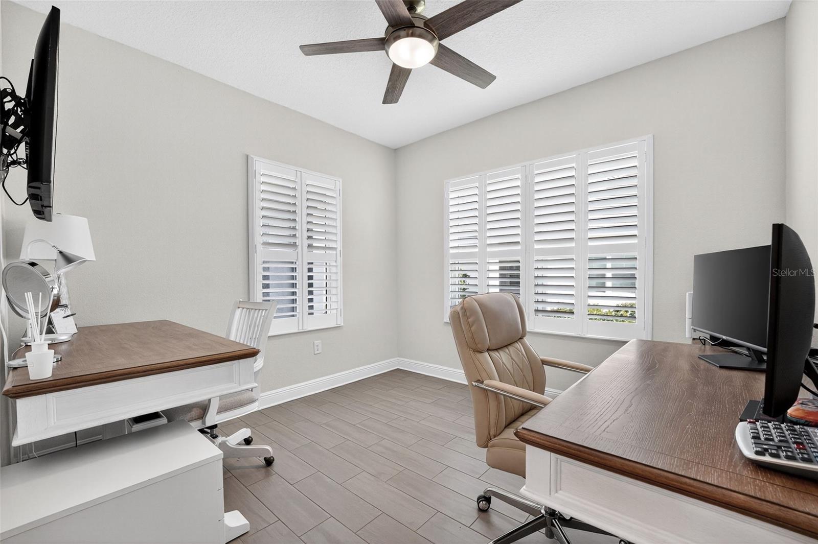 Image 22 of 36 For 18026 Topiary Park Place