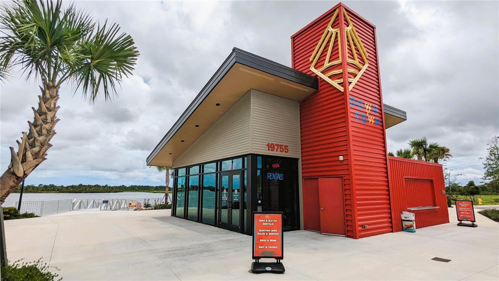 Image 31 of 36 For 18026 Topiary Park Place