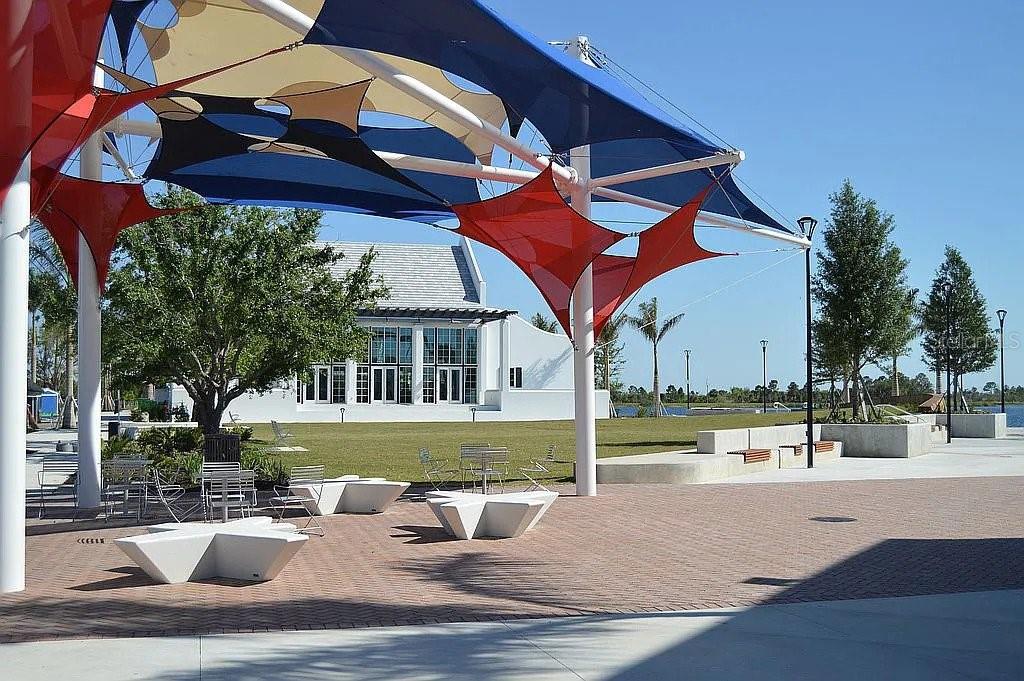 Image 32 of 36 For 18026 Topiary Park Place