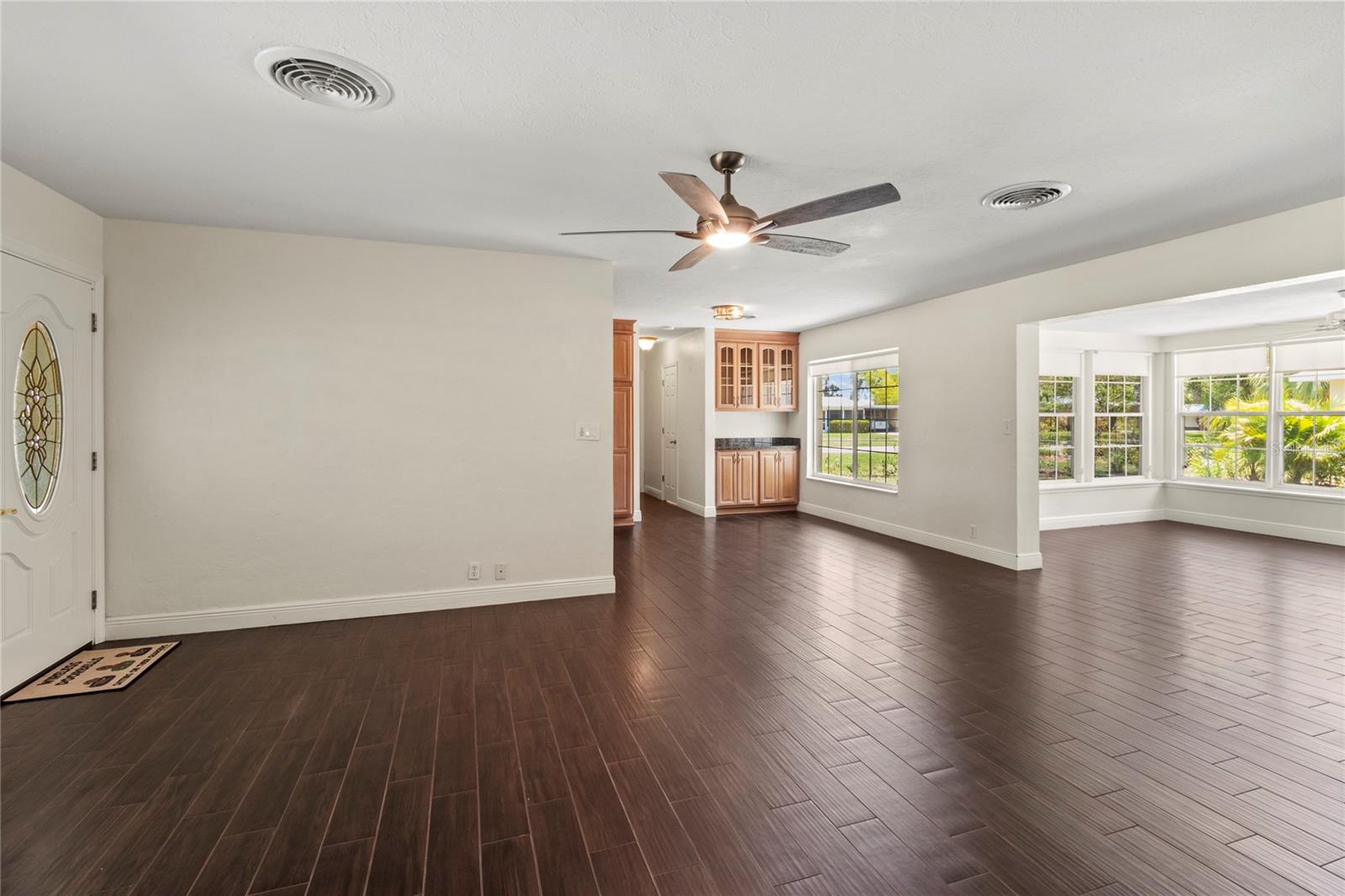 Image 2 of 20 For 1826 Ridgewood Street