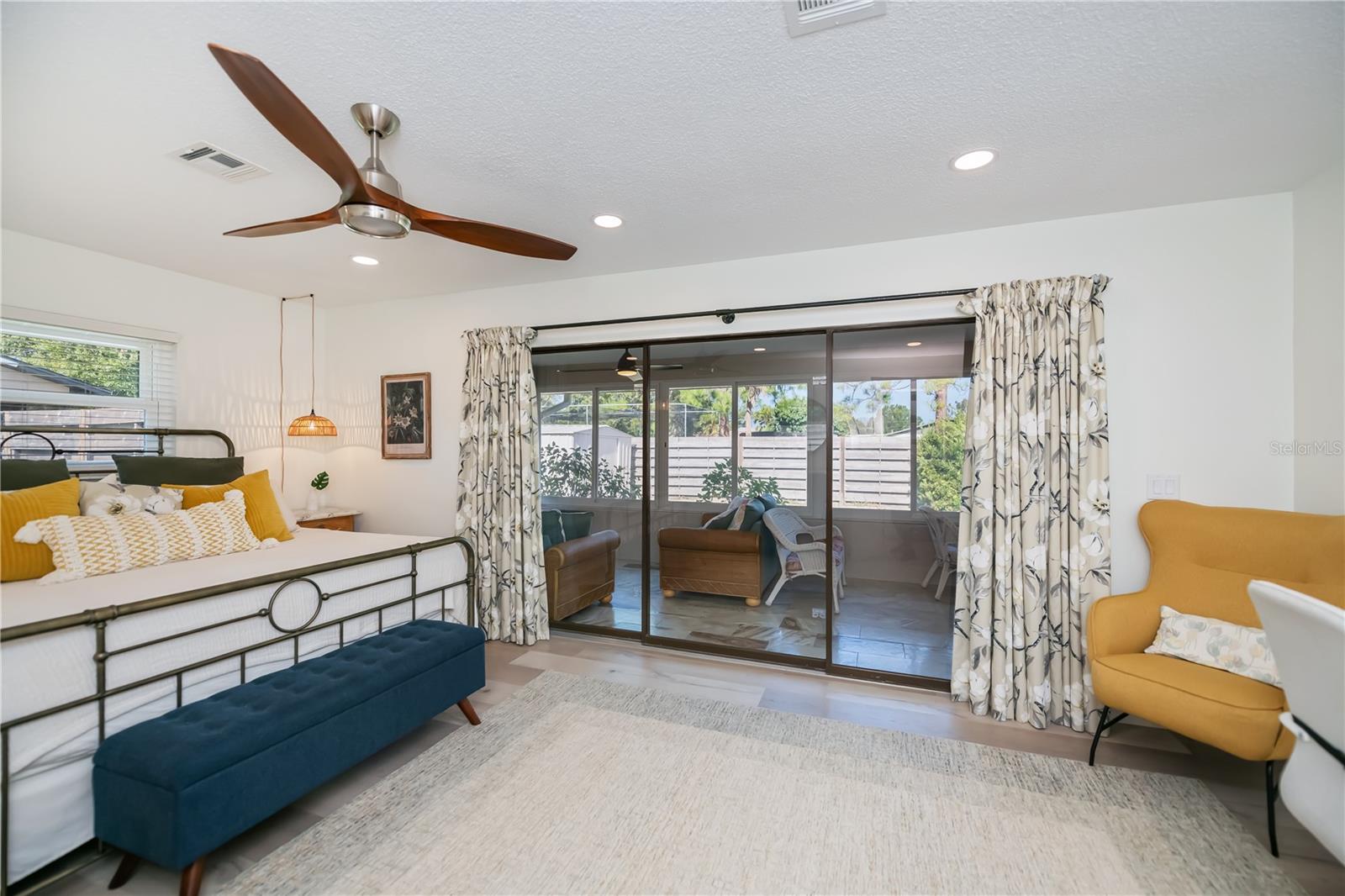 Image 41 of 75 For 370 Crane Road